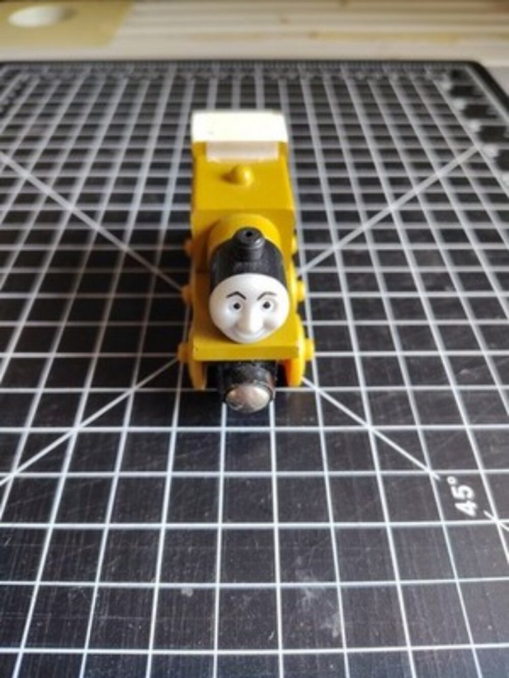 Thomas the Train Duncan Wooden Railway Tank Engine Rare 2003 Yellow Tomy